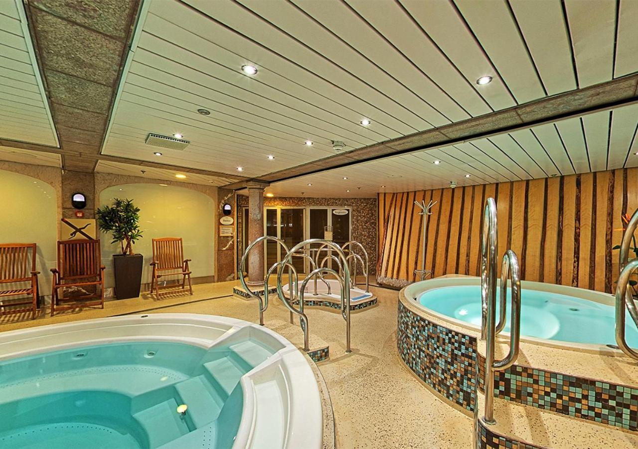 Viking Line Ferry Viking Cinderella - 2-Night Cruise Stockholm-Helsinki-Stockholm Hotell Eksteriør bilde
